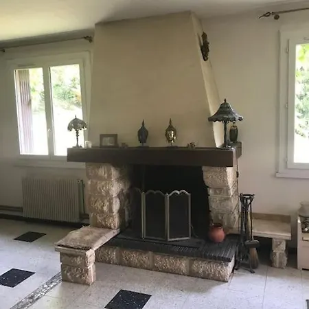 Paris's Holiday home